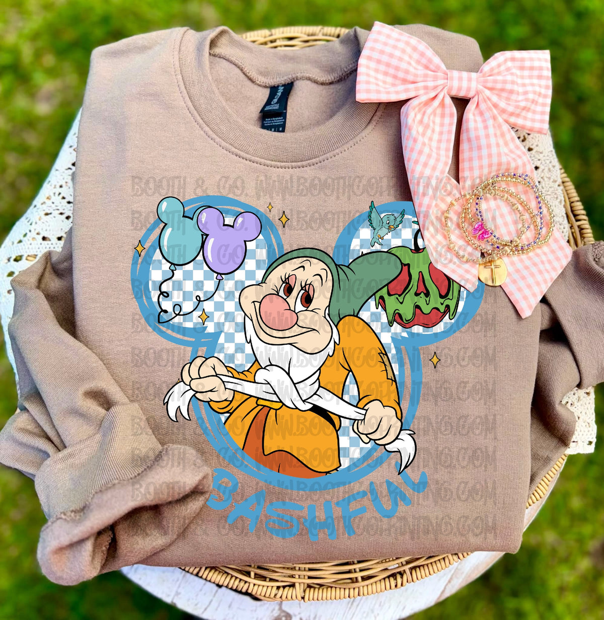Snow White and The Seven Dwarfs Mickey Head- Bashful