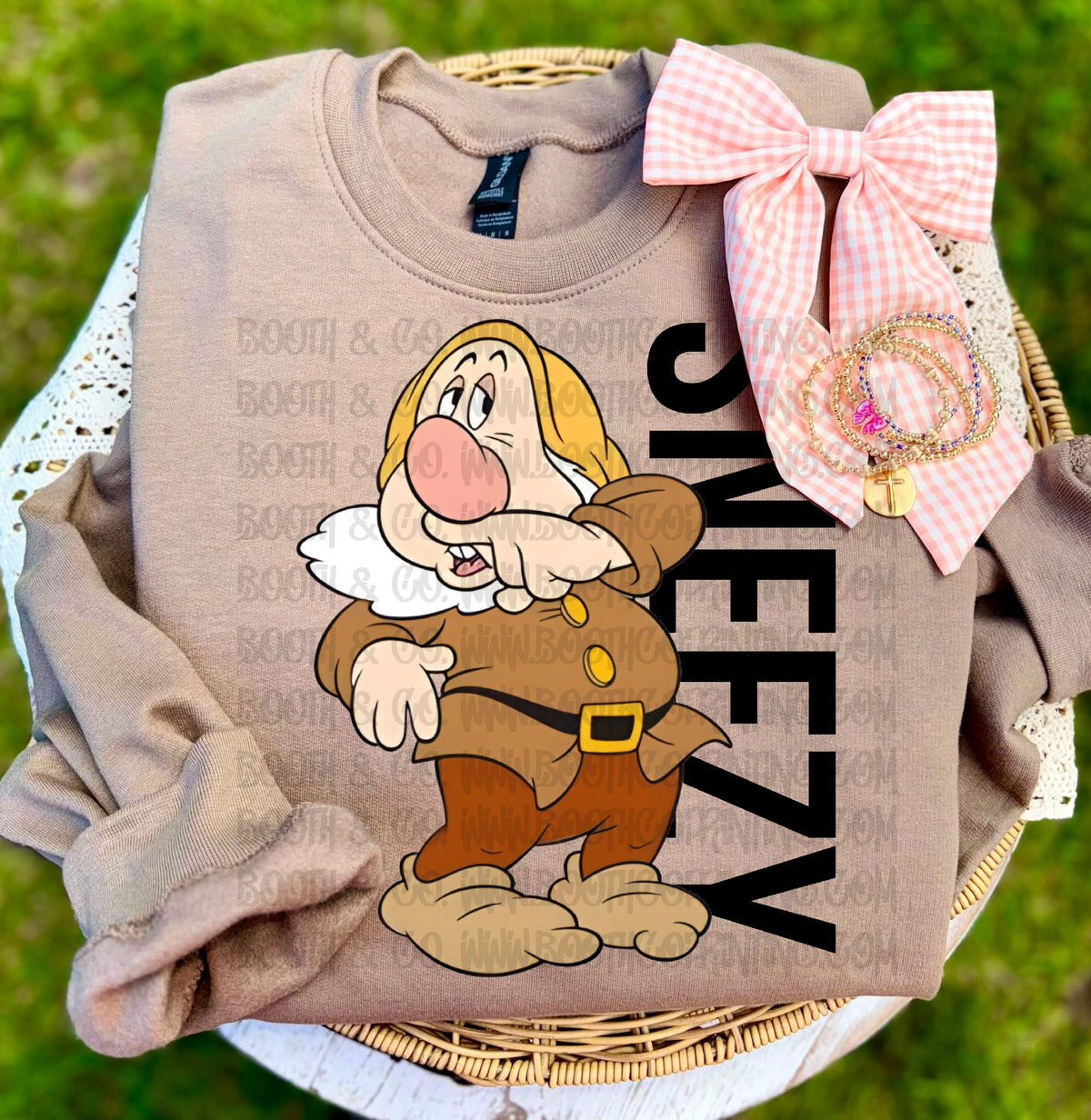 Snow White and The Seven Dwarfs Impact- Sneezy (Black)