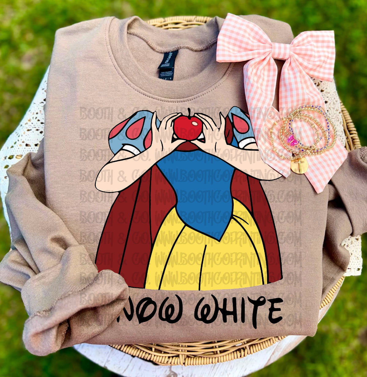 Snow White and The Seven Dwarfs Full Body- Snow White